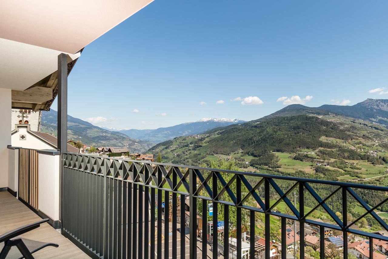 Roesslwirt Hotel Barbiano  Exterior photo